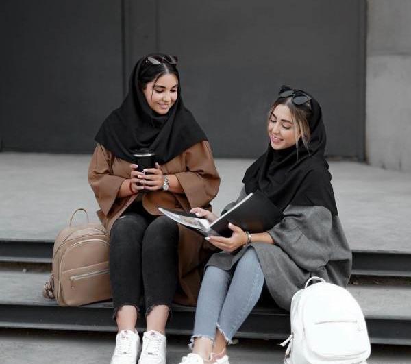 عکس دانشجویی دخترانه
