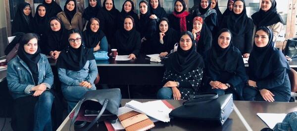 عکس دانشجویی در دانشگاه
