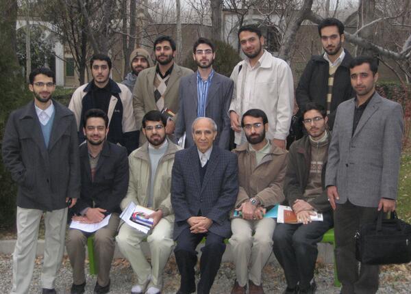 عکس دانشجویی در دانشگاه