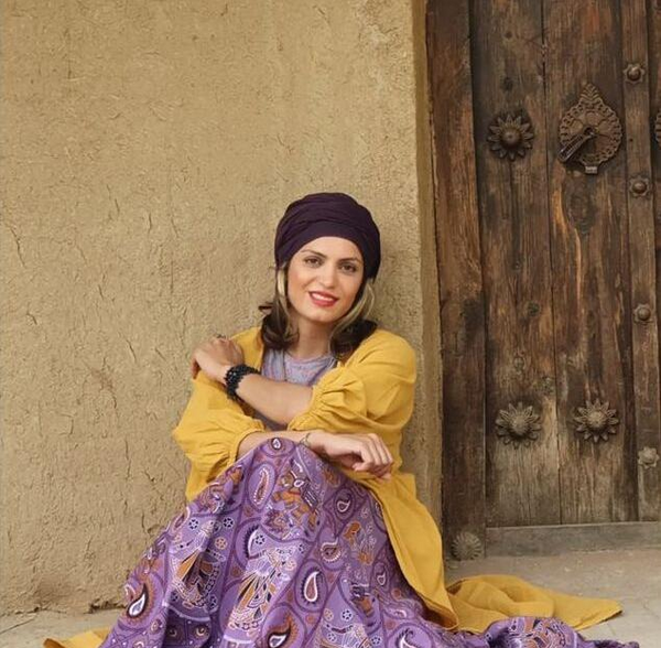 الله عبدالملکی عکس مینا مهرنوش و همسرش