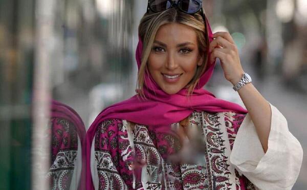عکس مینا مومنین