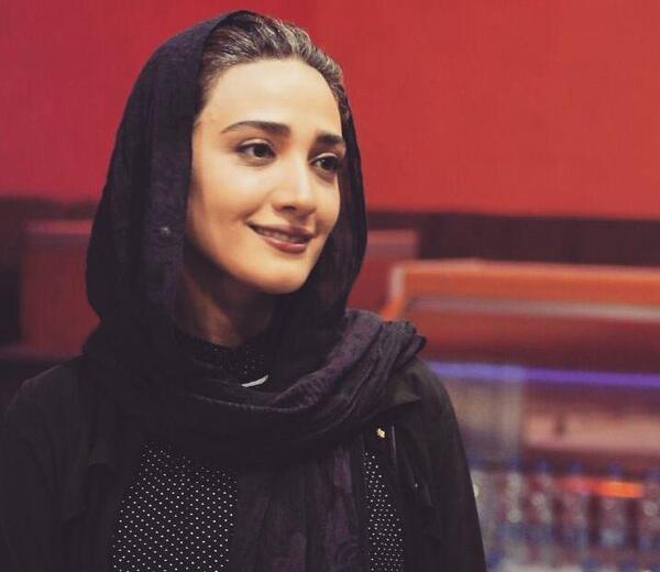 عکس از پاهای مینا ساداتی