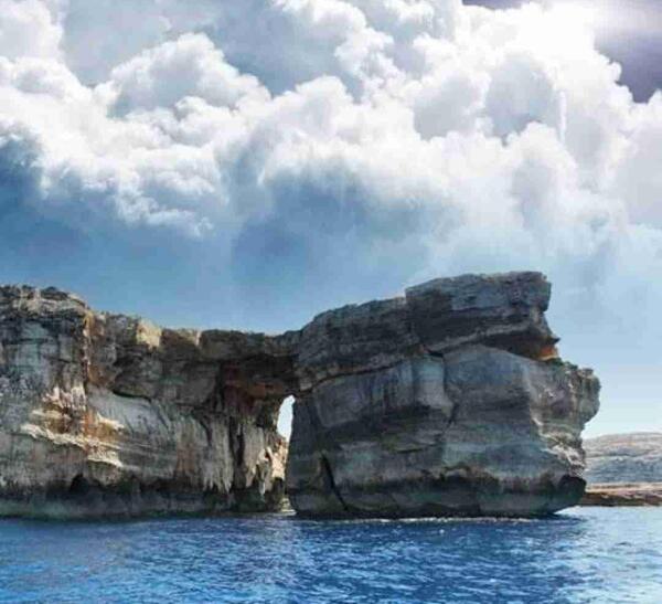 سنا برزنجه عکس سنا برزنجه