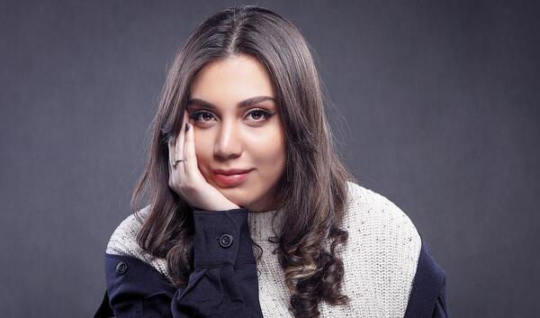 سنا برزنجه عکس سنا برزنجه