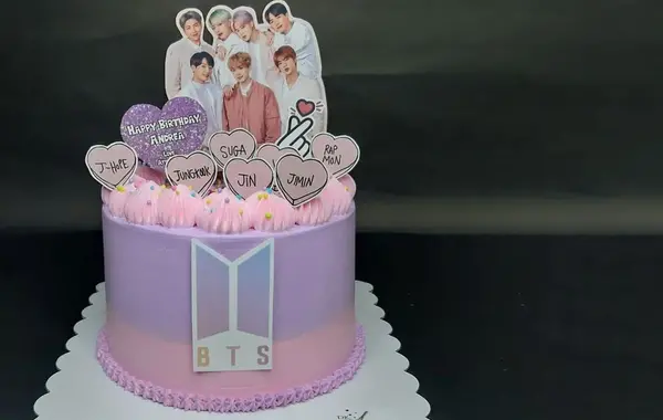 عکس بچه لیسا و جونگ کوک