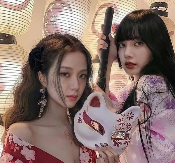 عکس رزی و لیسا و جنی و جیسو