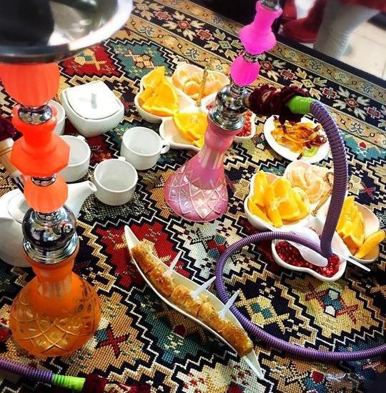 عکس قلیون در خانه طبیعی