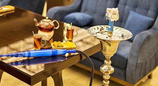 عکس قلیون در خانه طبیعی