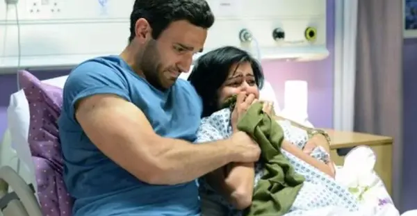 عکس بچه تو شکم مامانش
