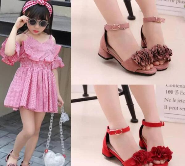 عکس کفش پاشنه بلند بچه گانه صورتی