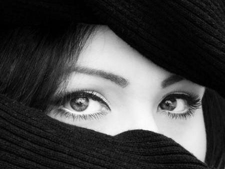 عکس چشم سیاه و سفید برای پروفایل