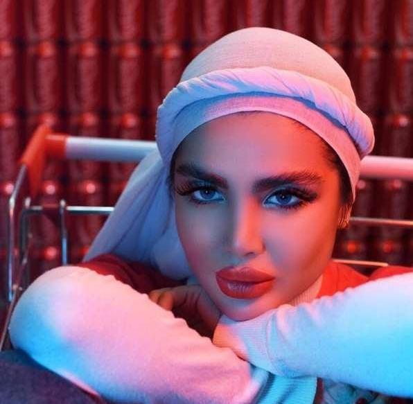 عکس ویدا خواننده دیس لاو با دوست پسرش