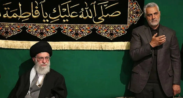 عکس سردار سلیمانی در ایام فاطمیه