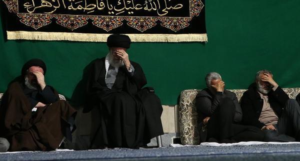 عکس سردار سلیمانی در ایام فاطمیه