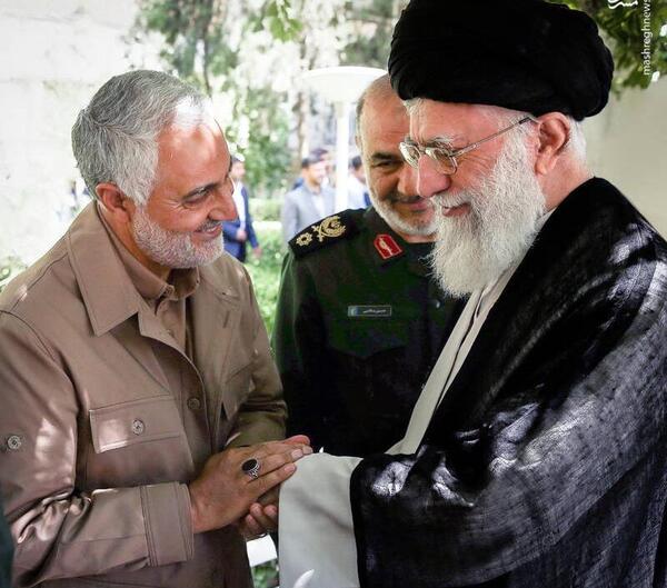 عکس سردار سلیمانی با رهبری