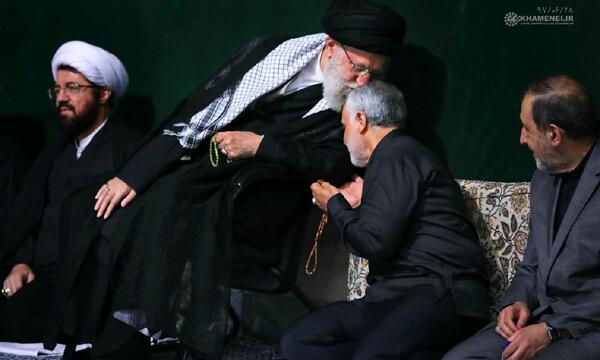 عکس سردار سلیمانی با رهبری