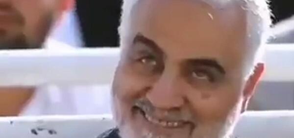 عکس خندان سردار سلیمانی