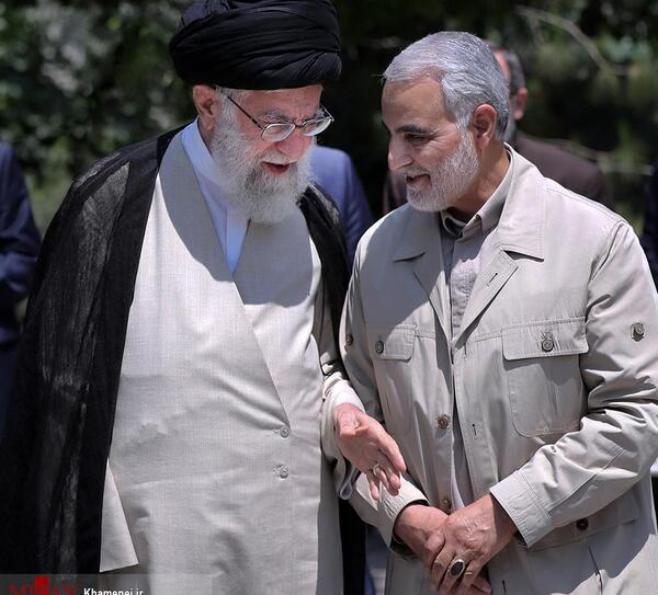 عکس خنده دار سردار سلیمانی