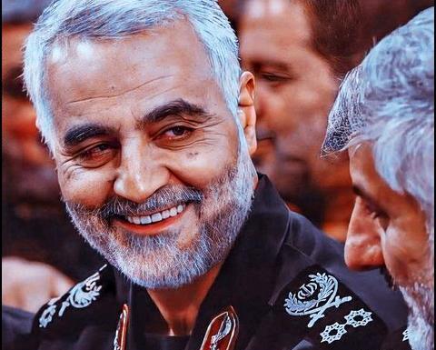 عکس سردار سلیمانی در جنگ برای پروفایل