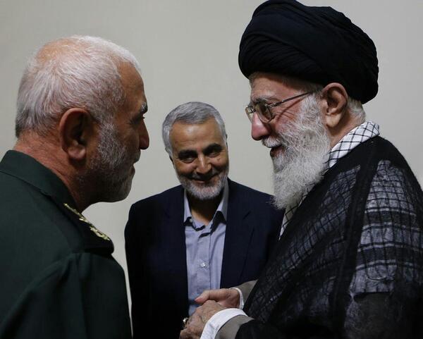 عکس سردار سلیمانی با خامنه ای