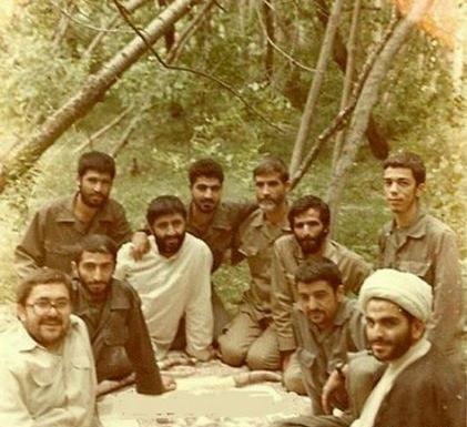 عکس جوانی سردار سلیمانی در جبهه