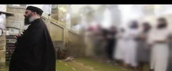 عکس نماز خواندن سردار سلیمانی پشت سر ابوبکر بغدادی