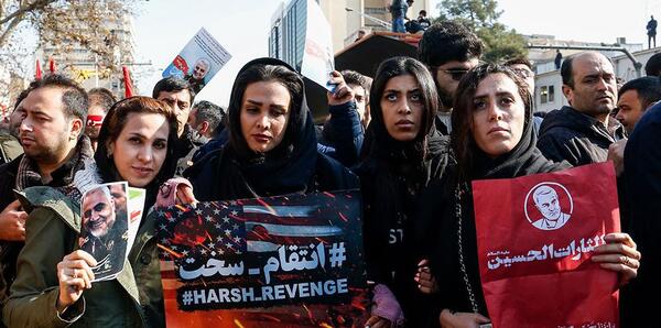 عکس نماز میت حاج قاسم سلیمانی