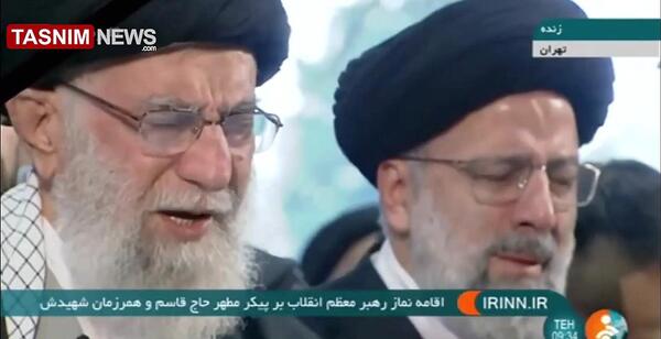 عکس نماز میت حاج قاسم سلیمانی