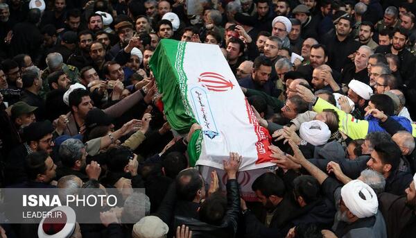 عکس نماز حاج قاسم سلیمانی