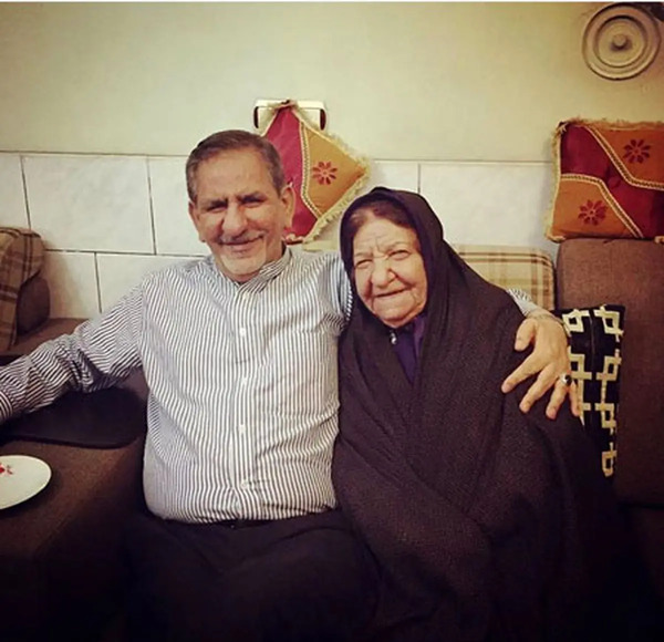 عکس حاج قاسم سلیمانی و مادرش