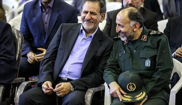 عکس حاج قاسم سلیمانی و مادرش