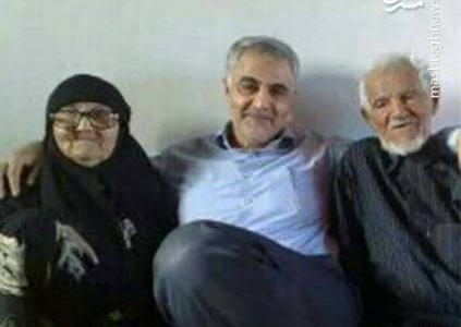 عکس حاج قاسم سلیمانی و مادرش