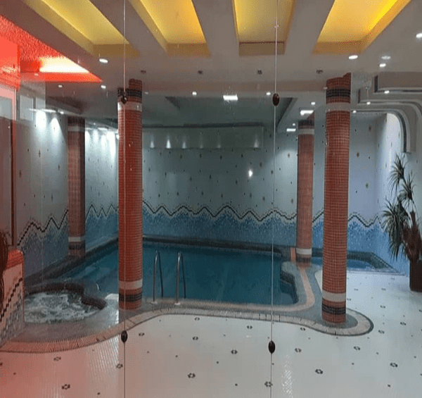 عکس استخر وی آی پی
