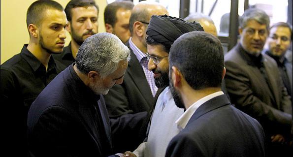 عکس حاج قاسم سلیمانی با مادرش