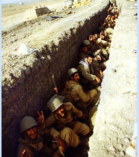 عکس شهیدان در جبهه