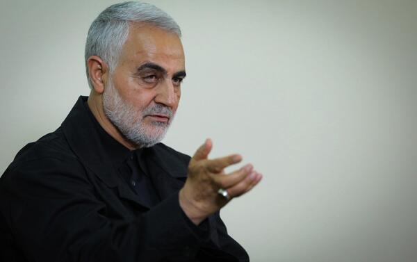 عکس از حاج قاسم سلیمانی با کیفیت