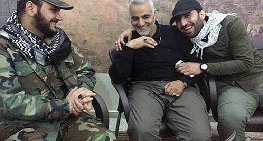 عکس حاج قاسم سلیمانی در میدان جنگ