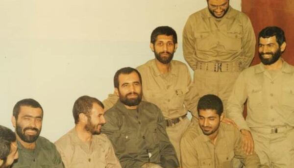 عکس حاج قاسم سلیمانی در میدان جنگ