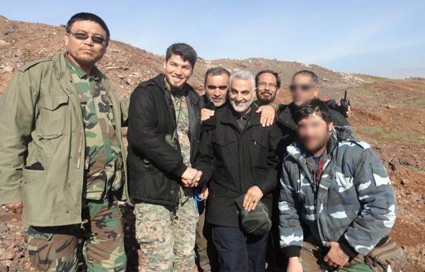 عکس حاج قاسم سلیمانی در میدان جنگ