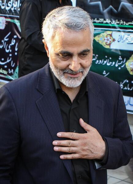 عکس دست حاج قاسم سلیمانی بعد از شهادت