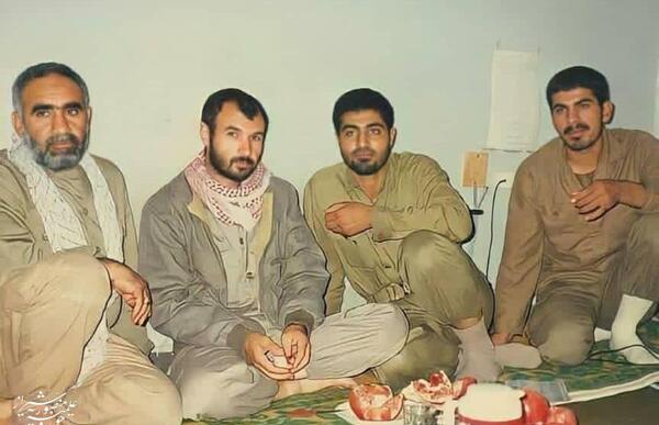 عکس از حاج قاسم سلیمانی در جنگ