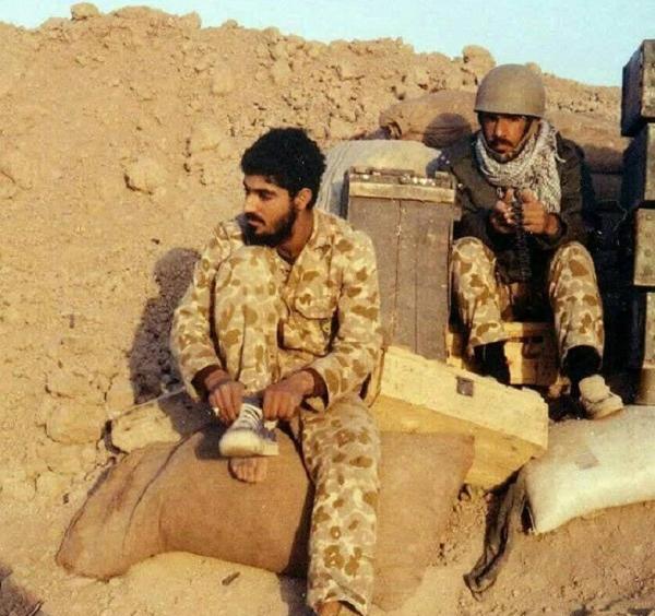 عکس سردار حاج قاسم سلیمانی در جنگ