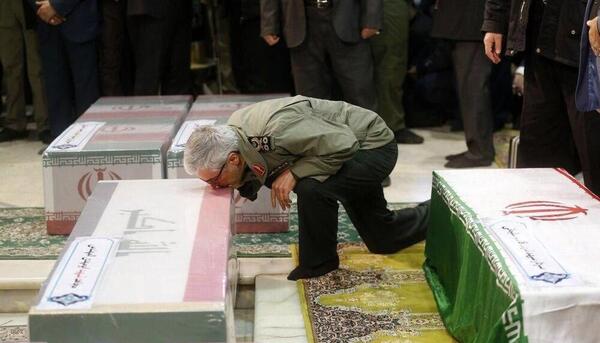 عکس کامل جنازه حاج قاسم سلیمانی