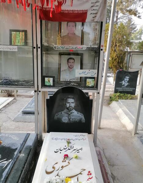 عکس قبر شهید احمد پلارک