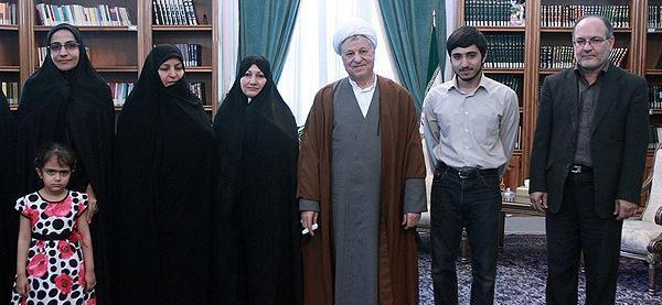 عکس شهید احمدی روشن و همسرش