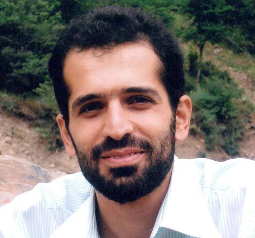 عکس از شهید احمدی روشن