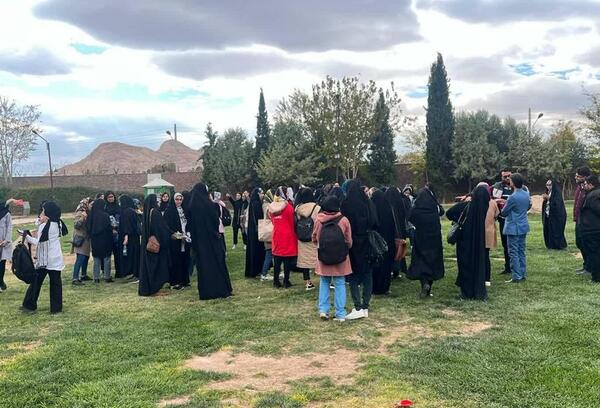 عکس اردوگاه شهید باهنر کوهپایه کرمان