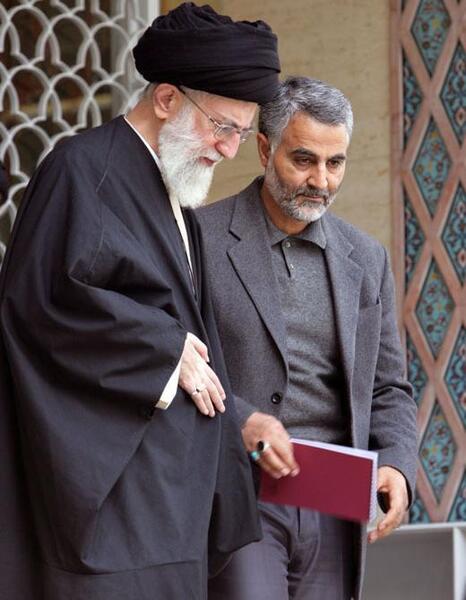 عکس شهید حاج قاسم سلیمانی با کیفیت بالا