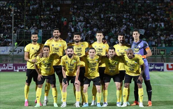 عکس پیام نیازمند در تیم ملی ایران
