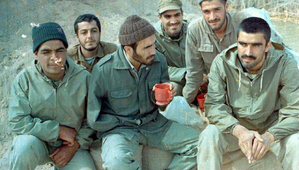 عکس شهید خرازی با کلاه